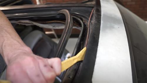 How To Remove/Install: Fox Body Mustang T-Top Beaded Felt Weatherstrip